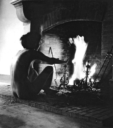 Resultado de imagem para Provencal Nude, Gordes, 1949, by Willy Ronis.